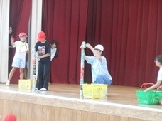 空き缶積み